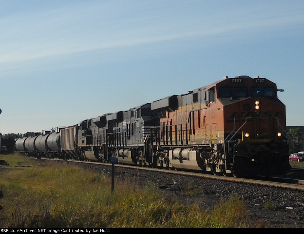 BNSF 7127 West